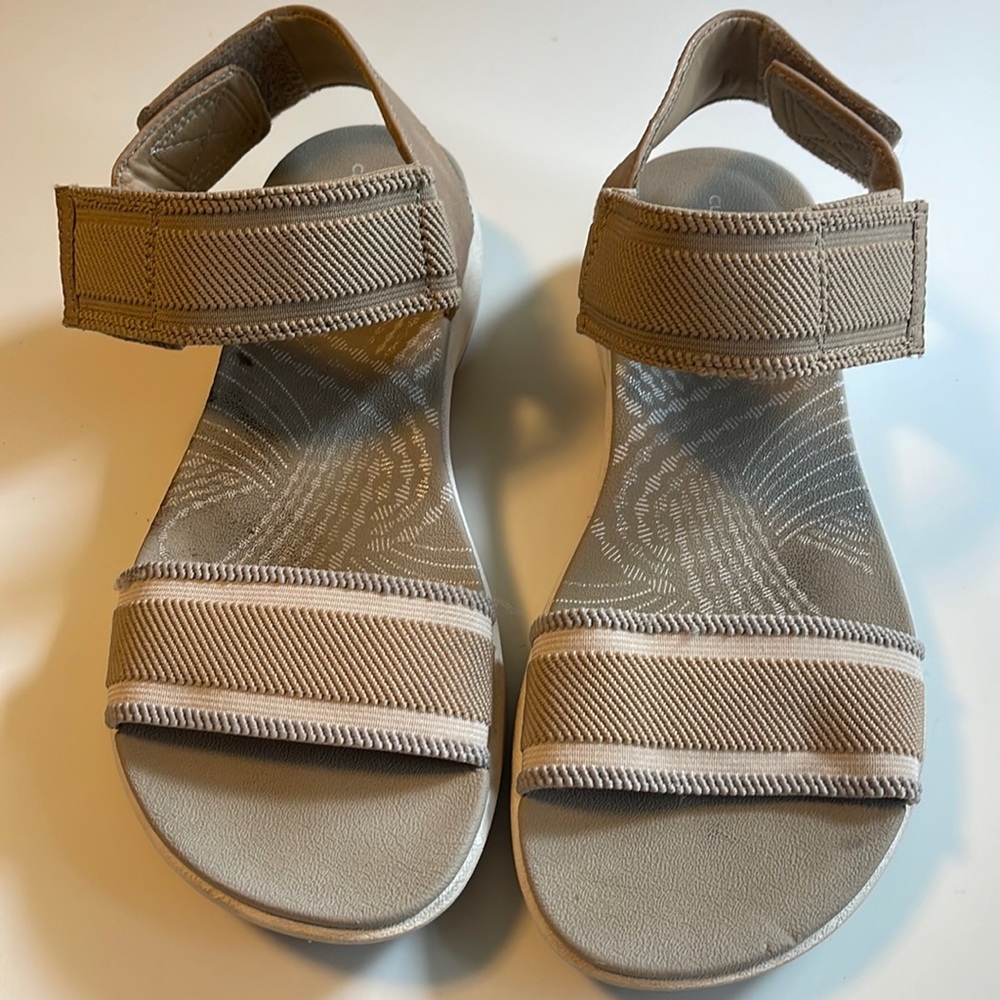 Clark’s Cloudsteppers Sandals